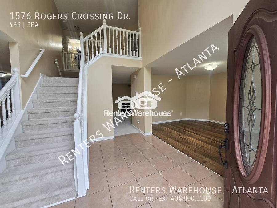 House for rent at 1576 Rogers Crossing Dr, Lithonia, GA 30058