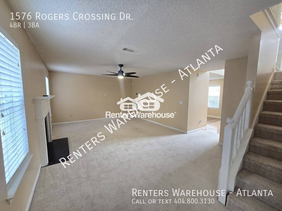 House for rent at 1576 Rogers Crossing Dr, Lithonia, GA 30058