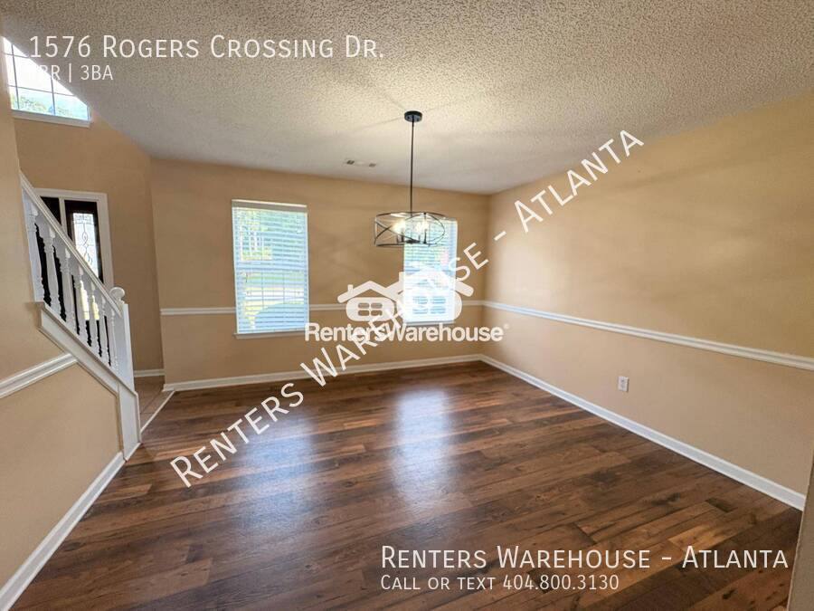 House for rent at 1576 Rogers Crossing Dr, Lithonia, GA 30058