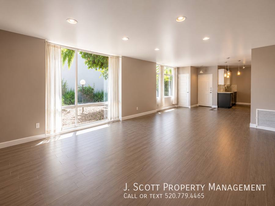 Condo for rent at 102 W Maryland Ave #C1, Phoenix, AZ 85012