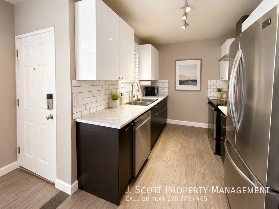 Condo for rent at 102 W Maryland Ave #C1, Phoenix, AZ 85012