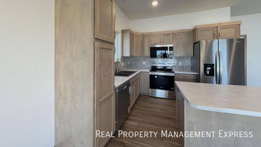 Townhouse for rent at 9000 W Jerald Place, Sioux Falls, SD 57106