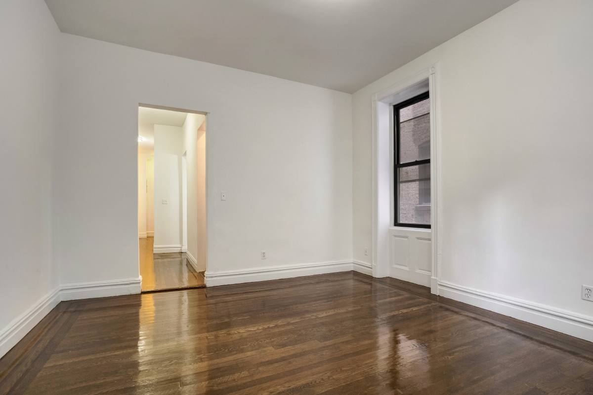 Apartment for rent at 26 E 91st St #EV4C, New York, NY 10128