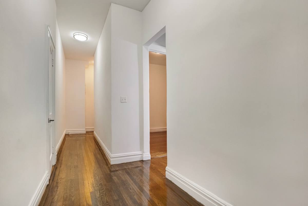 Apartment for rent at 26 E 91st St #EV4C, New York, NY 10128