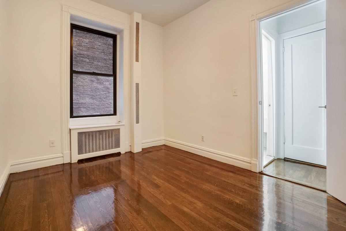 Apartment for rent at 26 E 91st St #EV4C, New York, NY 10128