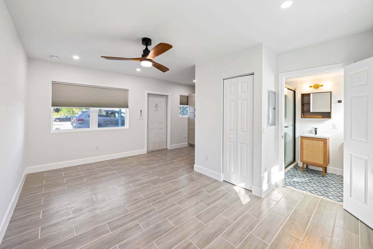 Apartment for rent at 3012 Broadway Ave, West Palm Beach, FL 33407