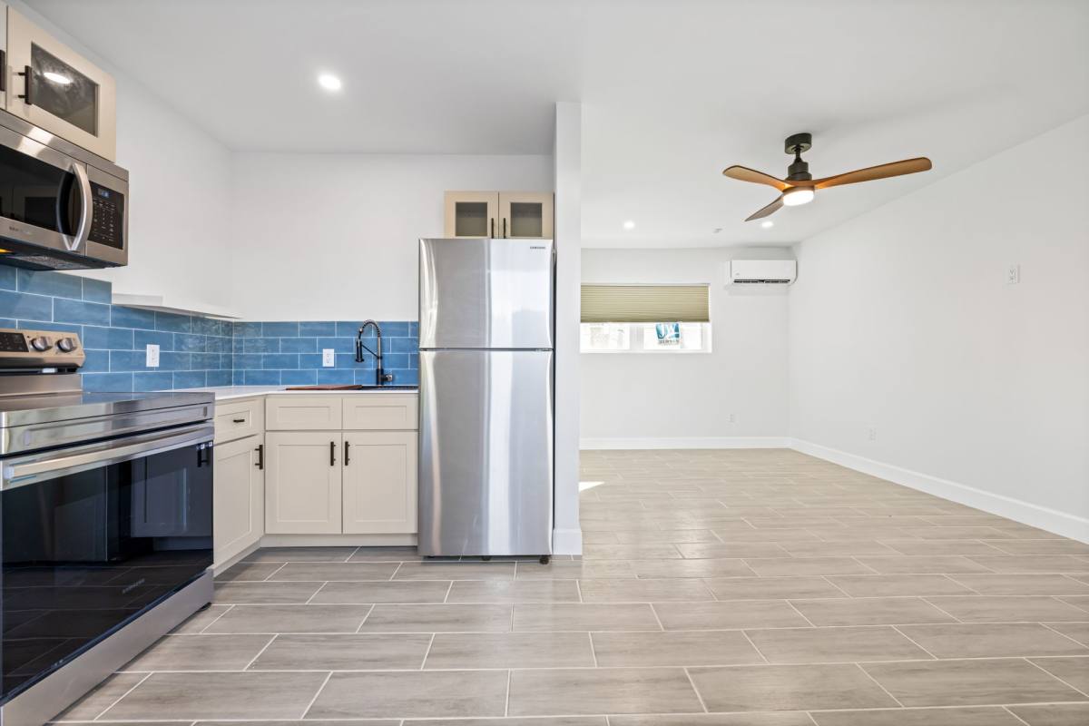 Apartment for rent at 3012 Broadway Ave, West Palm Beach, FL 33407