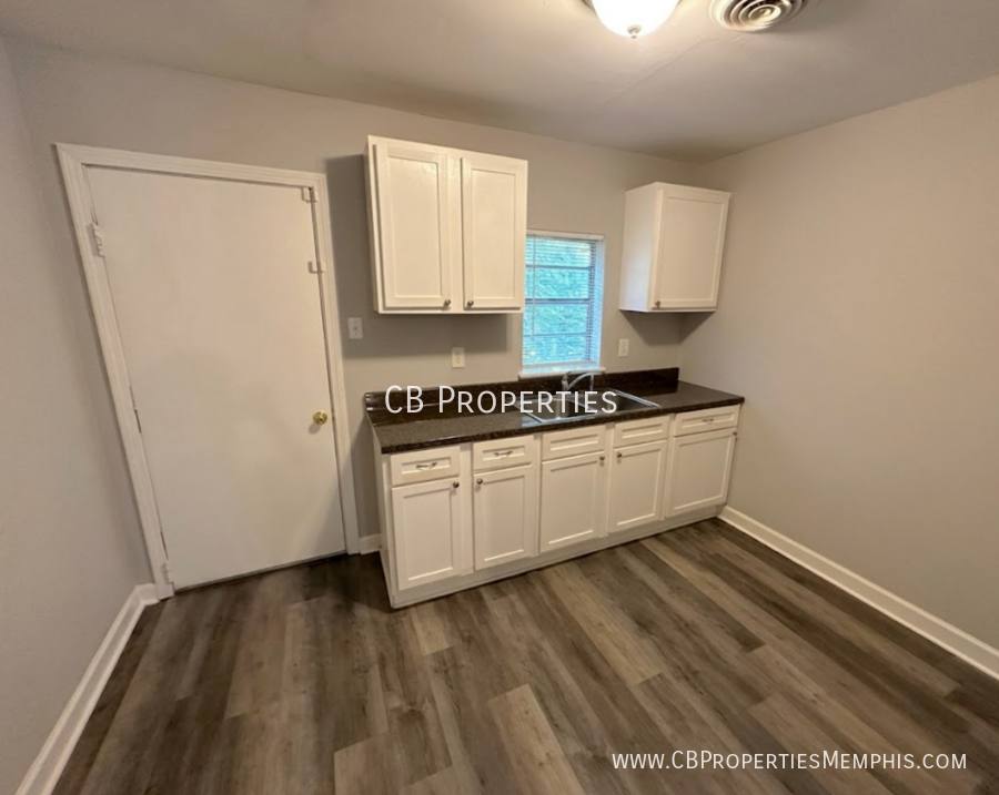 House for rent at 310 Jones St, Memphis, TN 38105