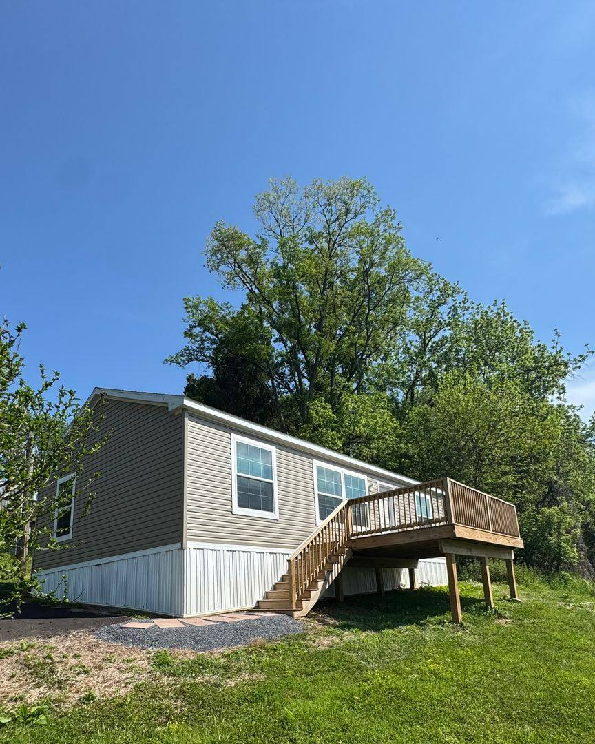 Apartment for rent at 465 Royal Manor Rd #5, Easton, PA 18042