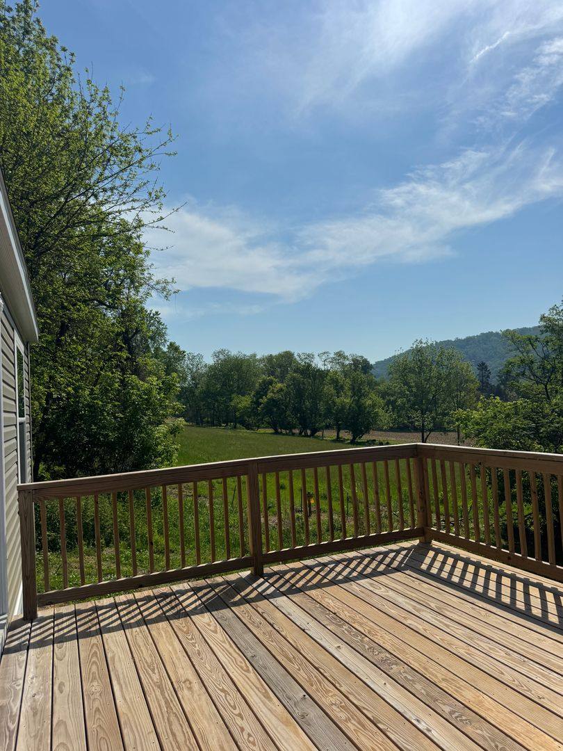 Apartment for rent at 465 Royal Manor Rd #5, Easton, PA 18042