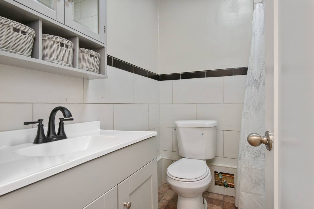 Apartment for rent at 975 N Washington St #12, Denver, CO 80203