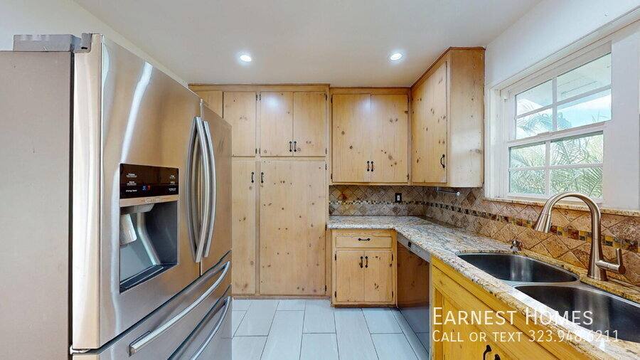 House for rent at 19022 Sylvan St, Reseda, CA 91335