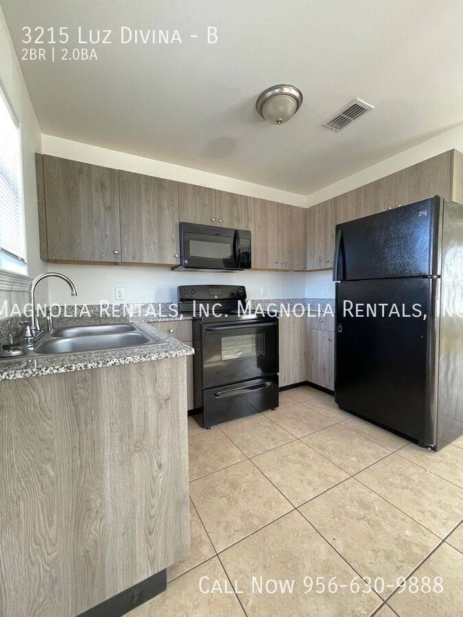 Apartment for rent at 3215 Luz Divina #B, Edinburg, TX 78542