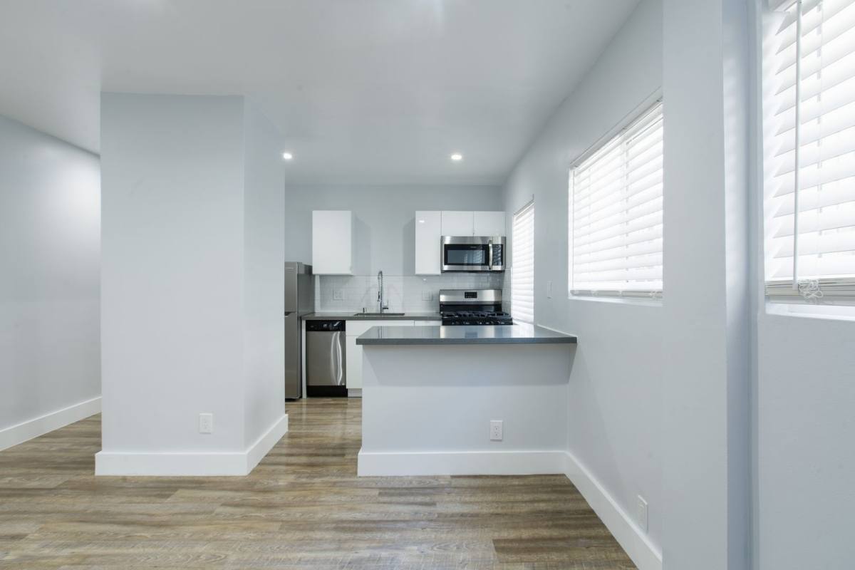 Apartment for rent at 1636 N Fuller Ave, Los Angeles, CA 90046