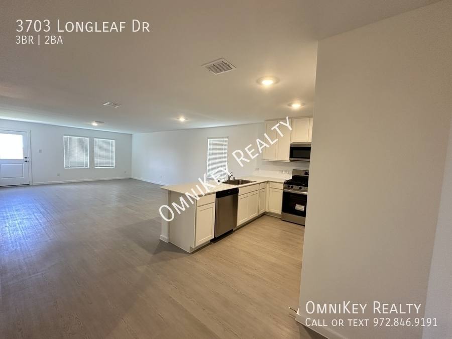 House for rent at 3703 Longleaf Dr, Sherman, TX 75092