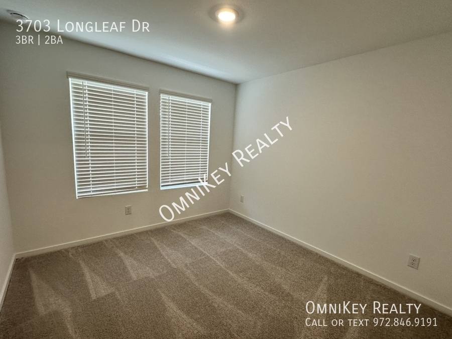 House for rent at 3703 Longleaf Dr, Sherman, TX 75092