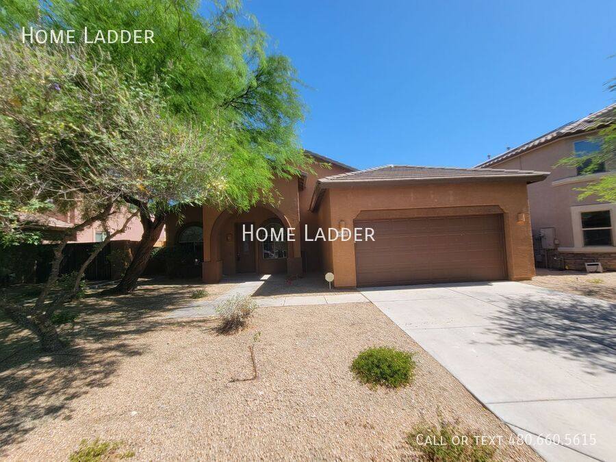 House for rent at 8348 W Andrea Dr, Peoria, AZ 85383