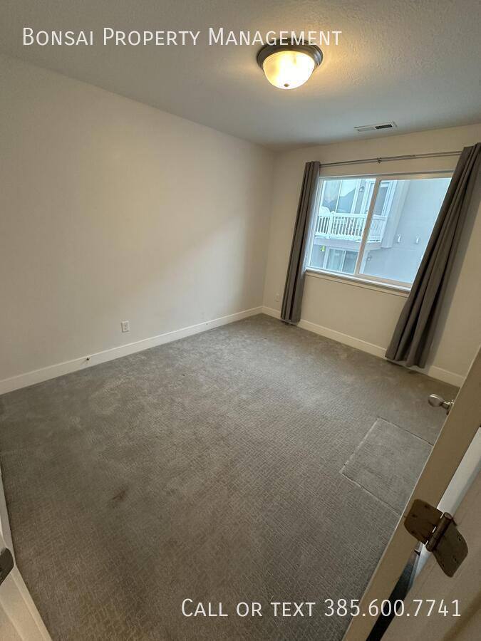 Townhouse for rent at 4343 W Hemsley Lane, South Jordan, UT 84095