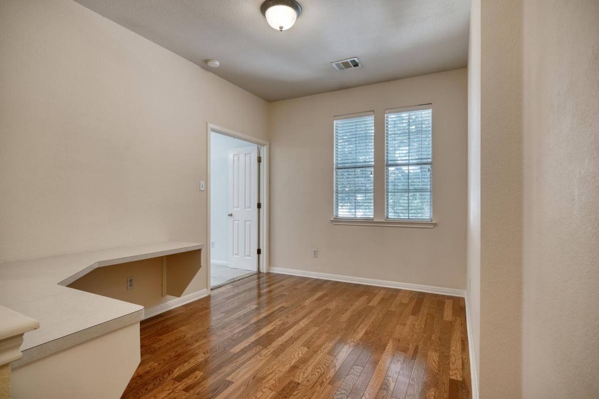 Condo for rent at 8518 Cahill Dr, Austin, TX 78729