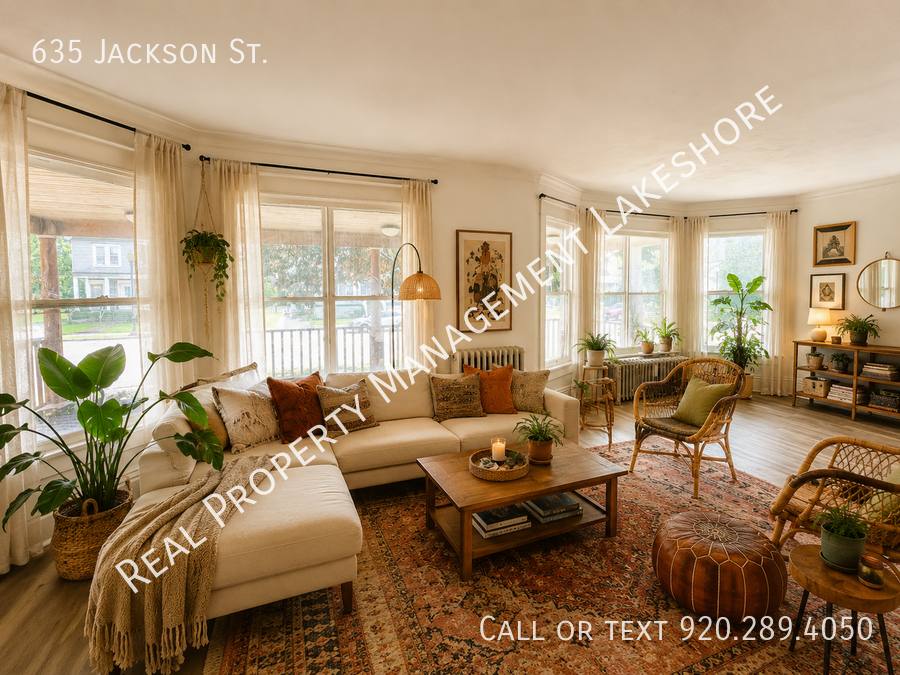 House for rent at 635 Jackson St, Oshkosh, WI 54901