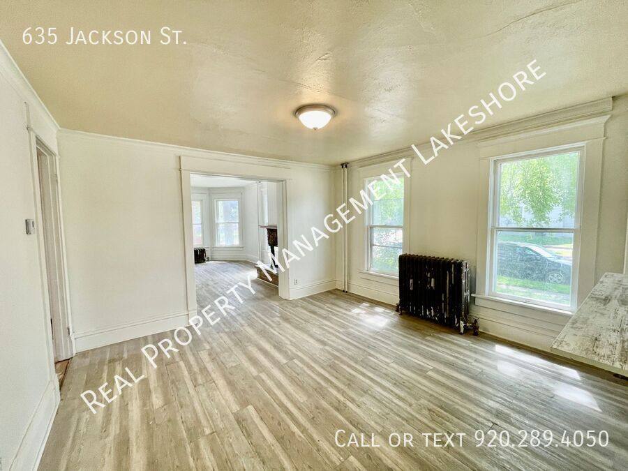 House for rent at 635 Jackson St, Oshkosh, WI 54901