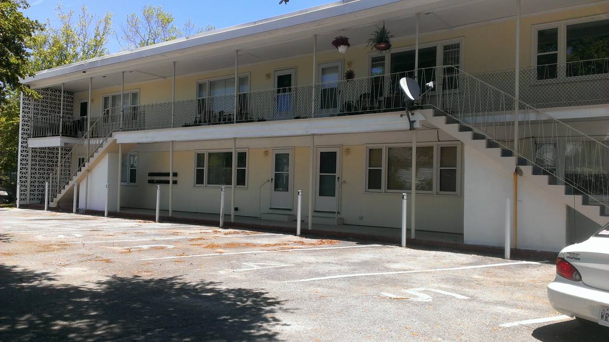 Apartment for rent at 1701 Kingston Ave, Norfolk, VA 23503