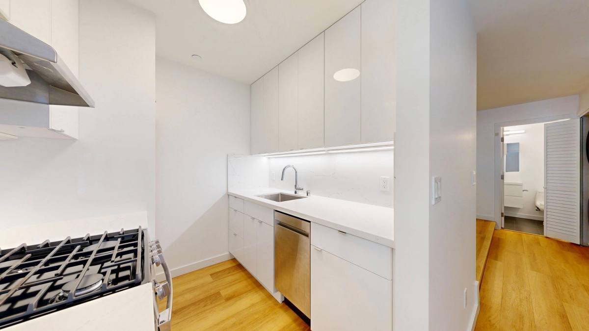 Apartment for rent at 2425 Buchanan St #113, San Francisco, CA 94115