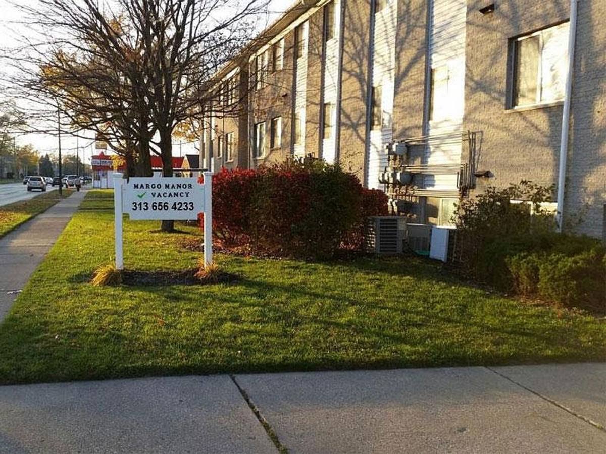 Apartment for rent at 1250 W Nine Mile Rd, Ferndale, MI 48220