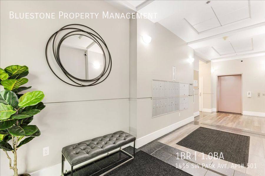 Apartment for rent at 1415 SW Park Ave, Portland, OR 97201