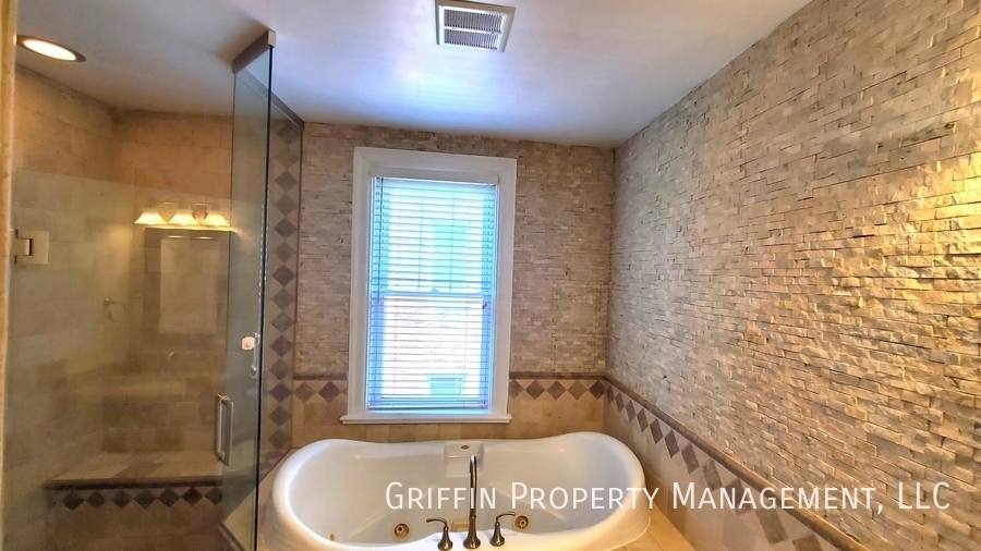 Townhouse for rent at 6302 7th St NW #1, Washington, DC 20011