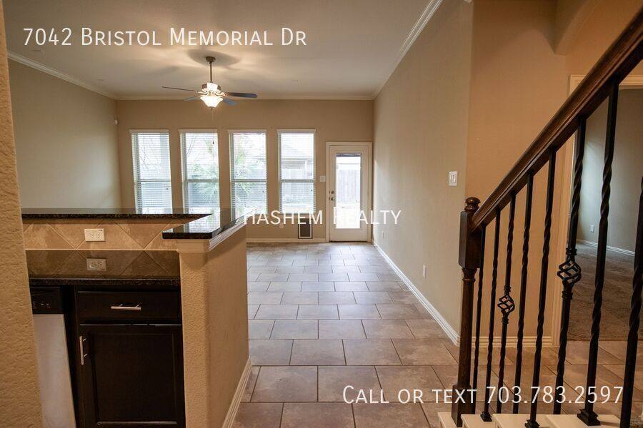 House for rent at 7042 Bristol Memorial Dr, Spring, TX 77379
