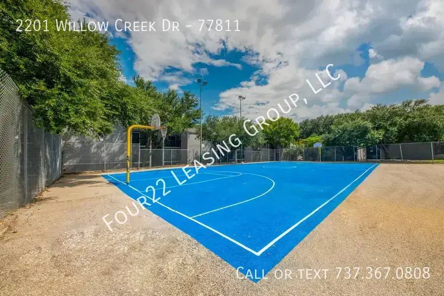 Apartment for rent at 2201 Willow Creek Dr #77811, Austin, TX 78741