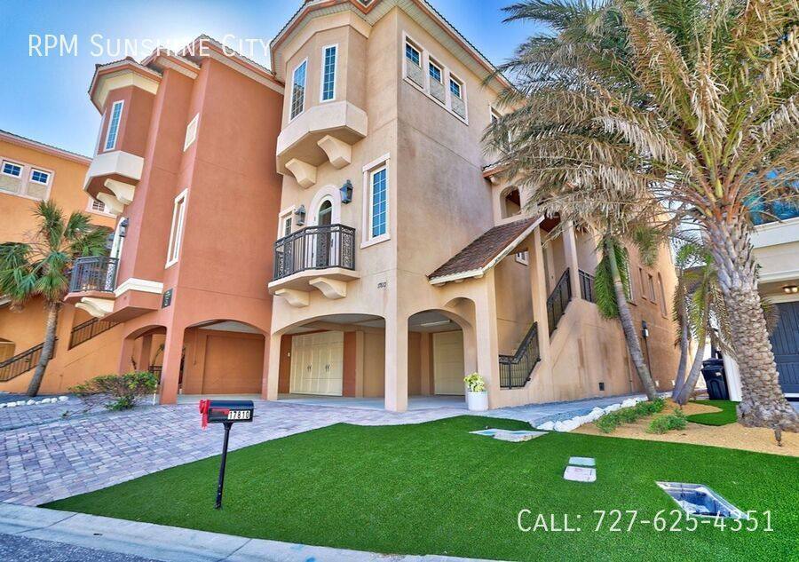 Townhouse for rent at 17810 Lee Ave, Saint Petersburg, FL 33708