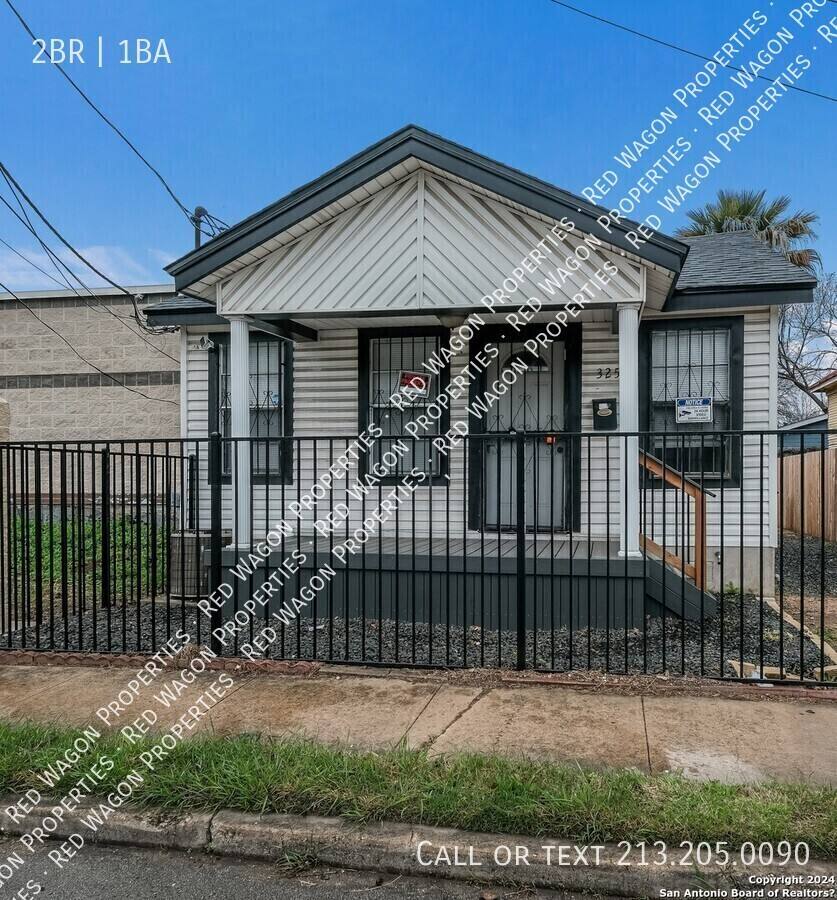 House for rent at 325 S Hackberry, San Antonio, TX 78203