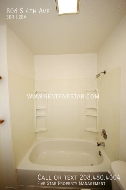 House for rent at 806 S 4th Ave, Pocatello, ID 83201