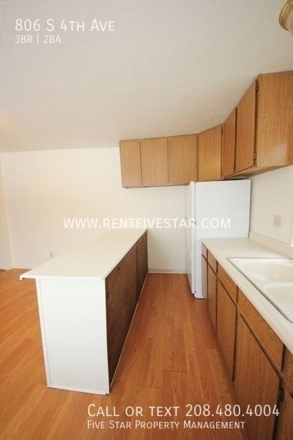 House for rent at 806 S 4th Ave, Pocatello, ID 83201