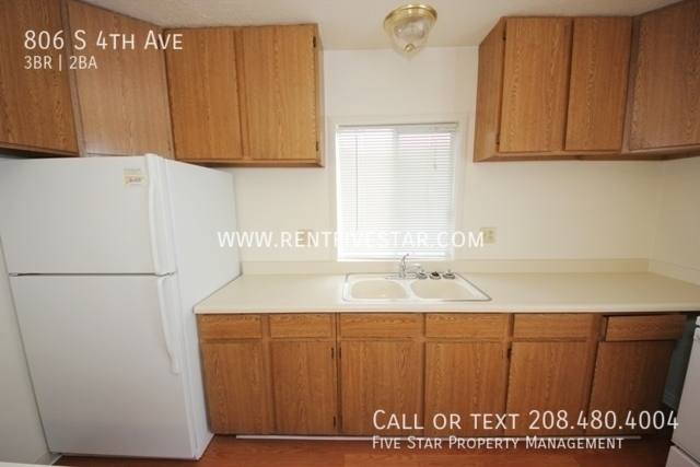 House for rent at 806 S 4th Ave, Pocatello, ID 83201