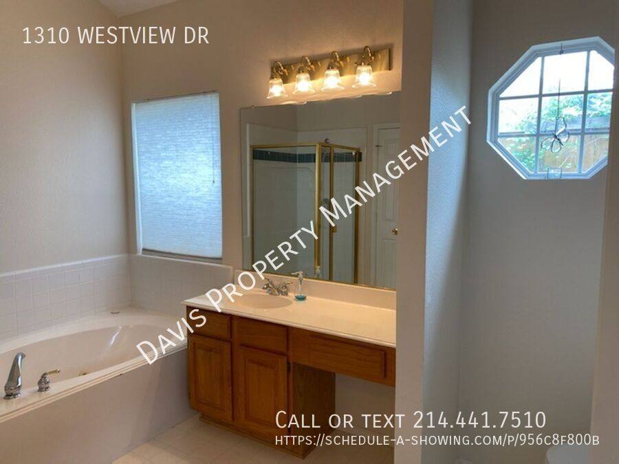 House for rent at 1310 Westview Dr, Garland, TX 75040