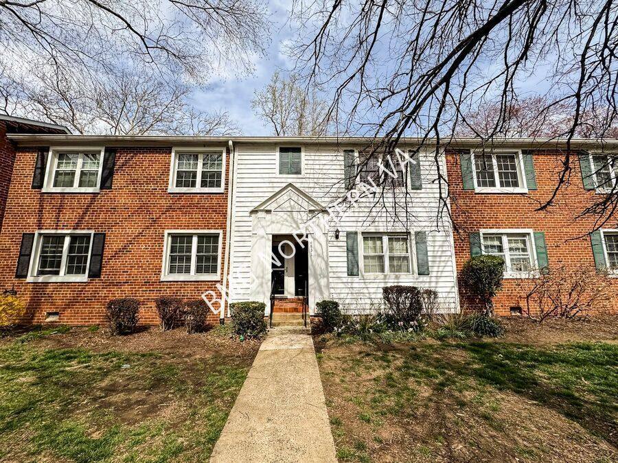 House for rent at 2831-D S Wakefield St #D, Arlington, VA 22206