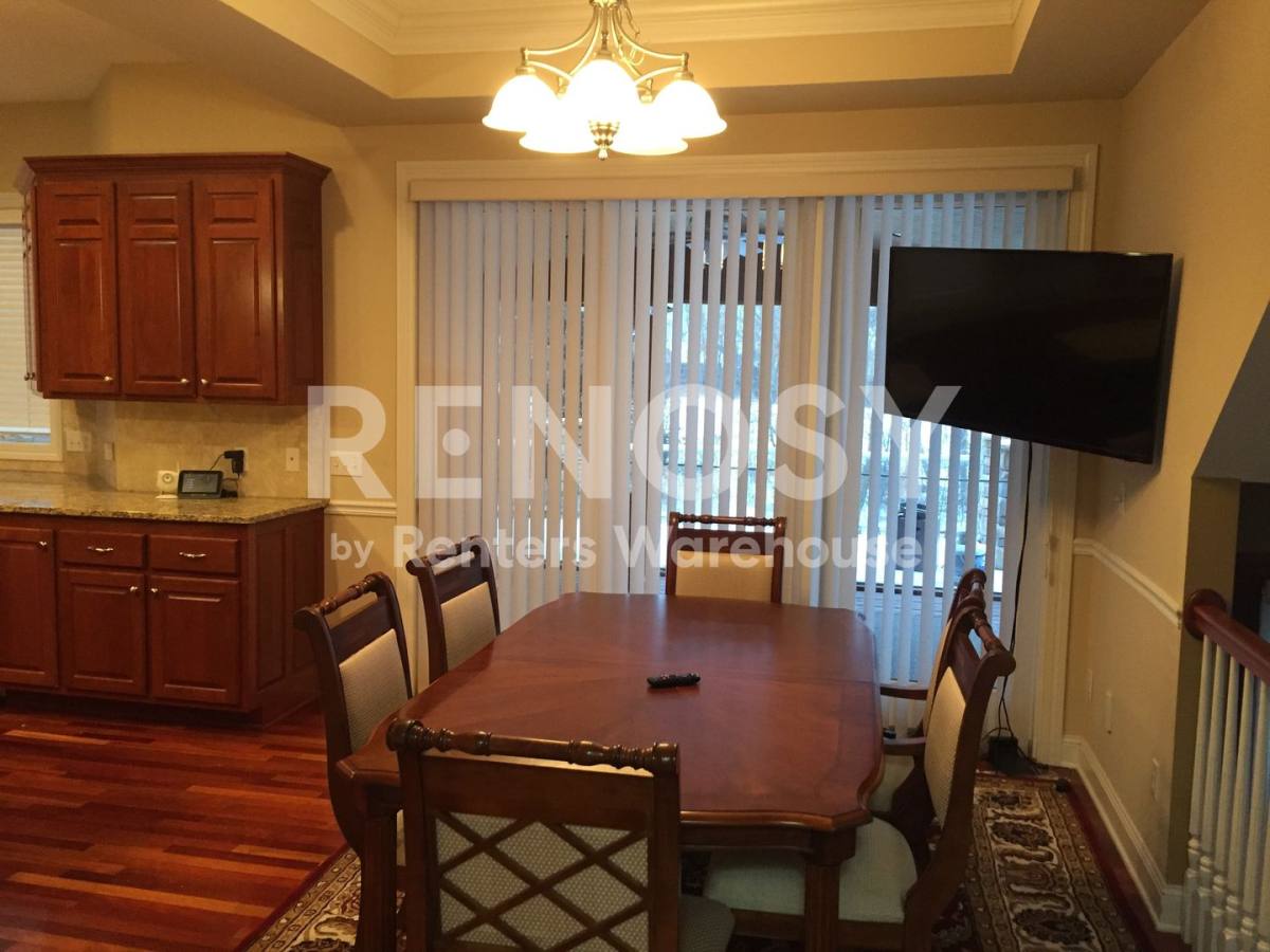 House for rent at 2470 Arnold Palmer Dr, Minneapolis, MN 55449