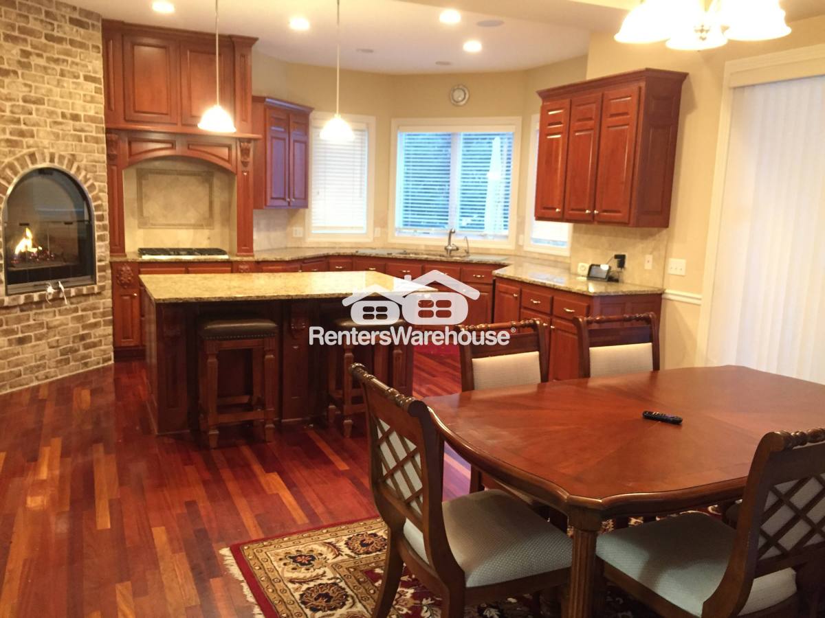House for rent at 2470 Arnold Palmer Dr, Minneapolis, MN 55449