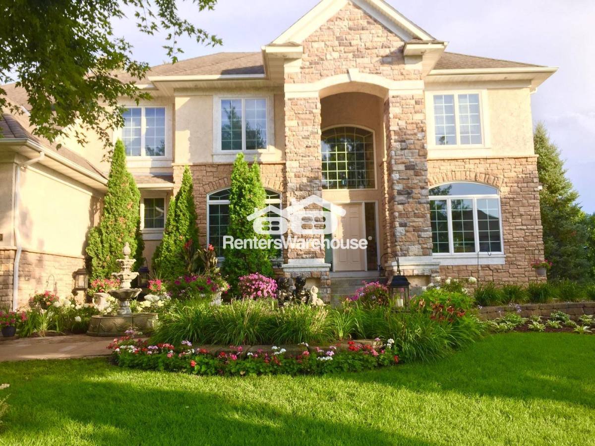 House for rent at 2470 Arnold Palmer Dr, Minneapolis, MN 55449