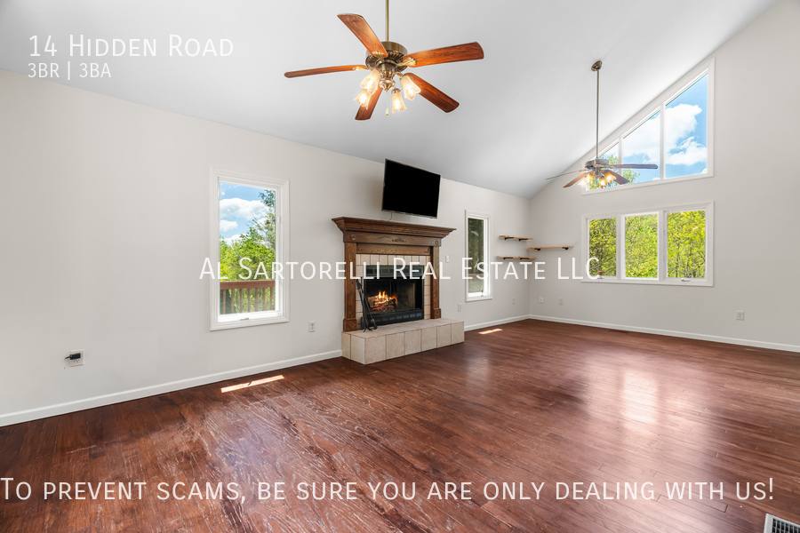 House for rent at 14 Hidden Rd, Clyde, NC 28721