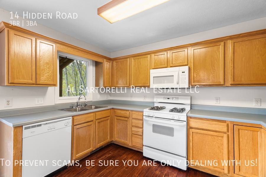 House for rent at 14 Hidden Rd, Clyde, NC 28721