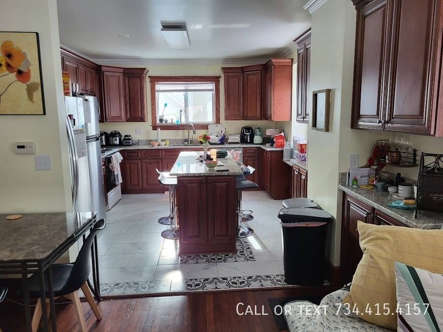 Apartment for rent at 426 S Fourth Ave #4, Ann Arbor, MI 48104