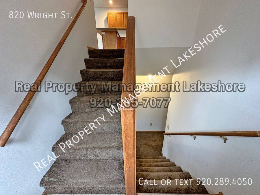 House for rent at 820 Wright St, Oshkosh, WI 54901