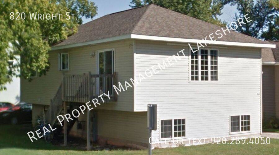 House for rent at 820 Wright St, Oshkosh, WI 54901