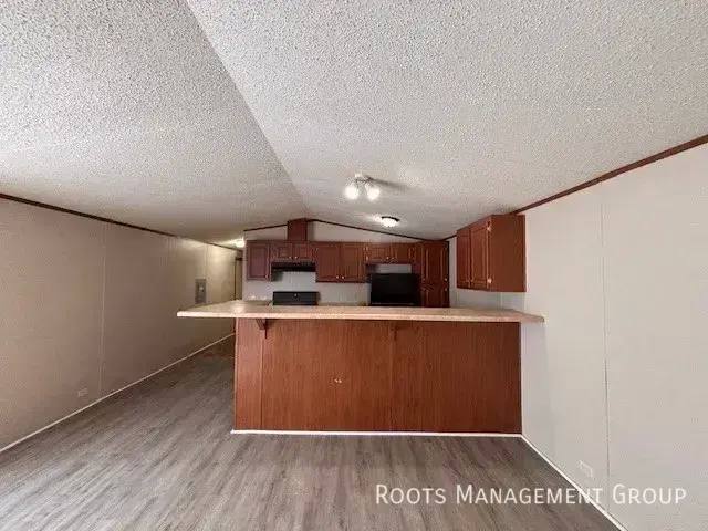 Apartment for rent at 2220 Dunkelburg Rd #910, Fort Wayne, IN 46819