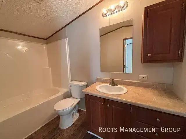 Apartment for rent at 2220 Dunkelburg Rd #910, Fort Wayne, IN 46819