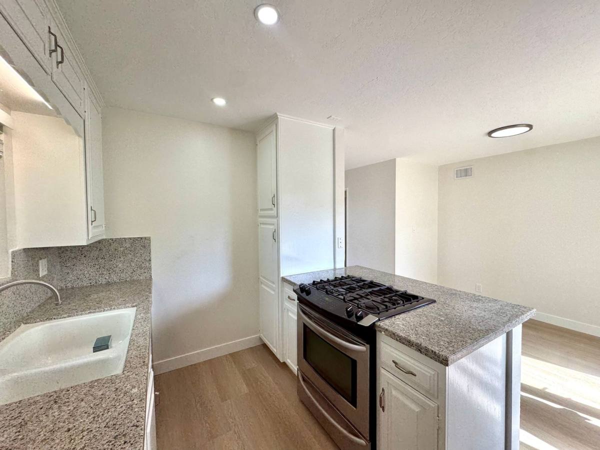 House for rent at 19282 Salmon Lane, Huntington Beach, CA 92646